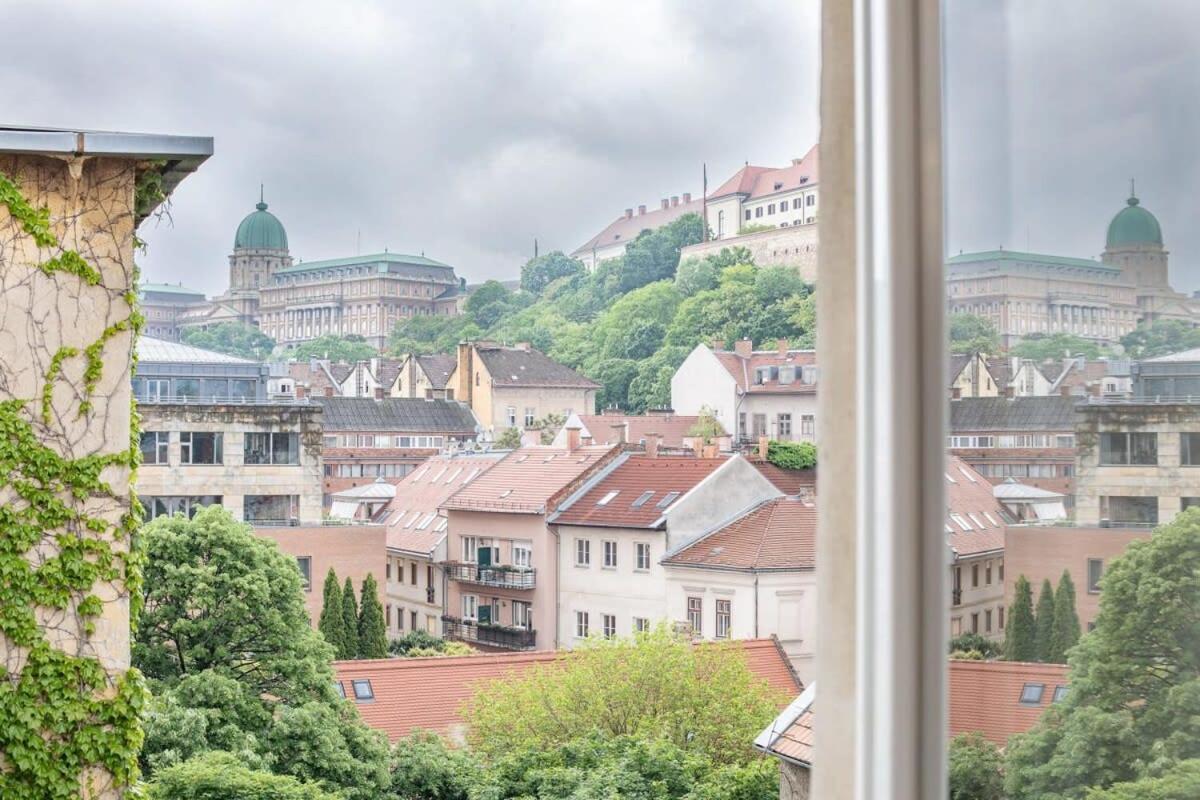 Castle View - New - Romantic Budapešť Exteriér fotografie